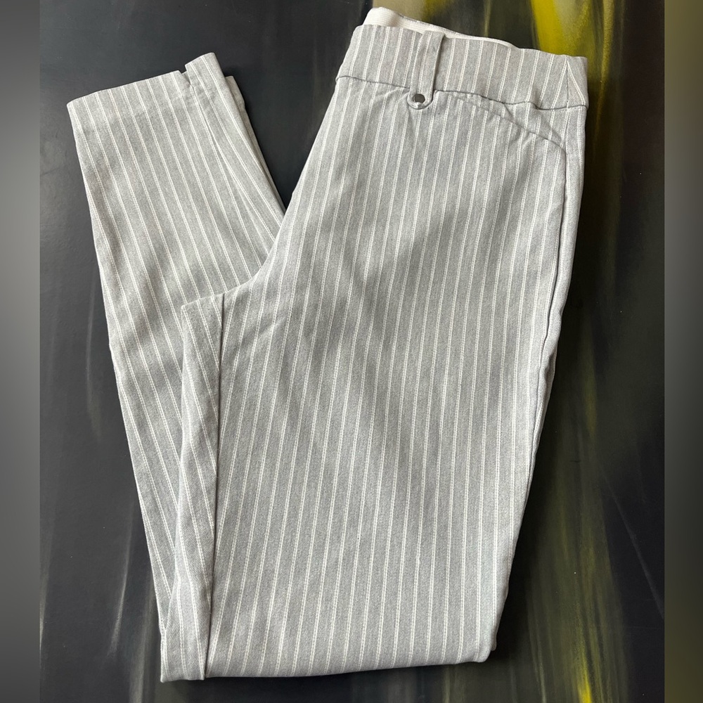 Maurice’s Dress Pants – Medium (Regular)